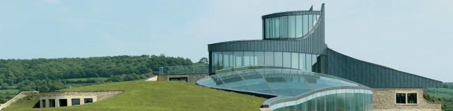 curved-glass-balconies-swinhay