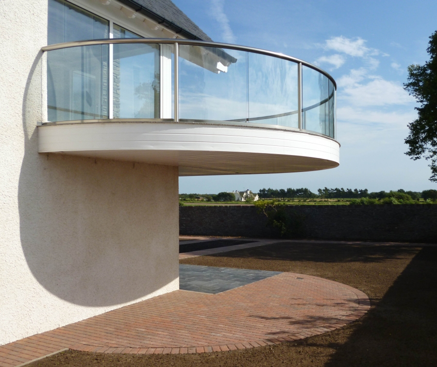 curved glass balustrades