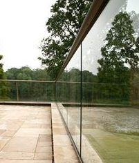 Glass Blacony with Aerofoil Handrail